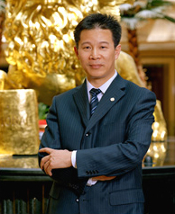 新疆瑞豪国际酒店总经理:魏华江 新疆瑞豪国际酒店总经理:魏华江